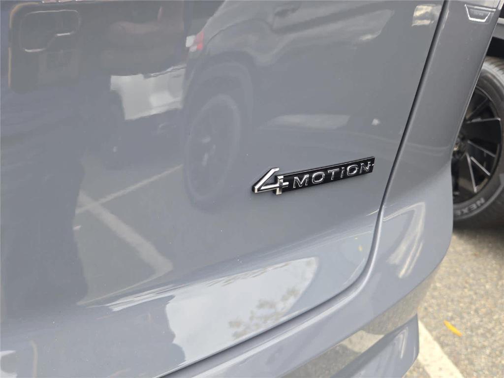 new 2026 Volkswagen Atlas Cross Sport car, priced at $49,486