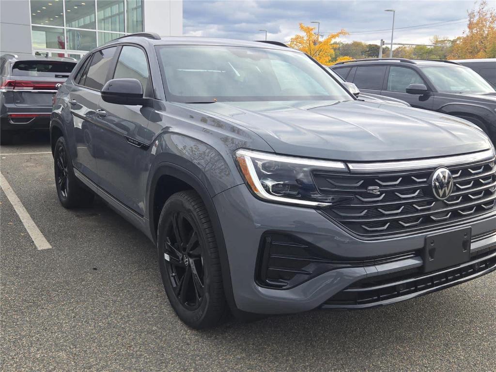 new 2026 Volkswagen Atlas Cross Sport car, priced at $49,486
