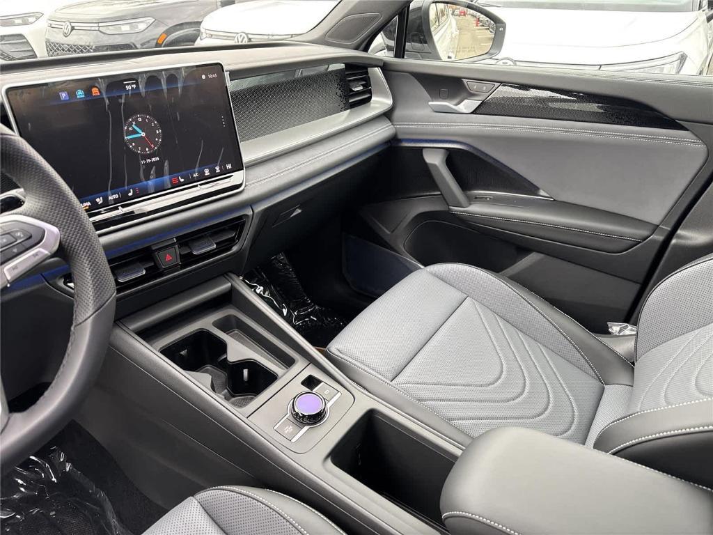 new 2026 Volkswagen Tiguan car, priced at $39,376