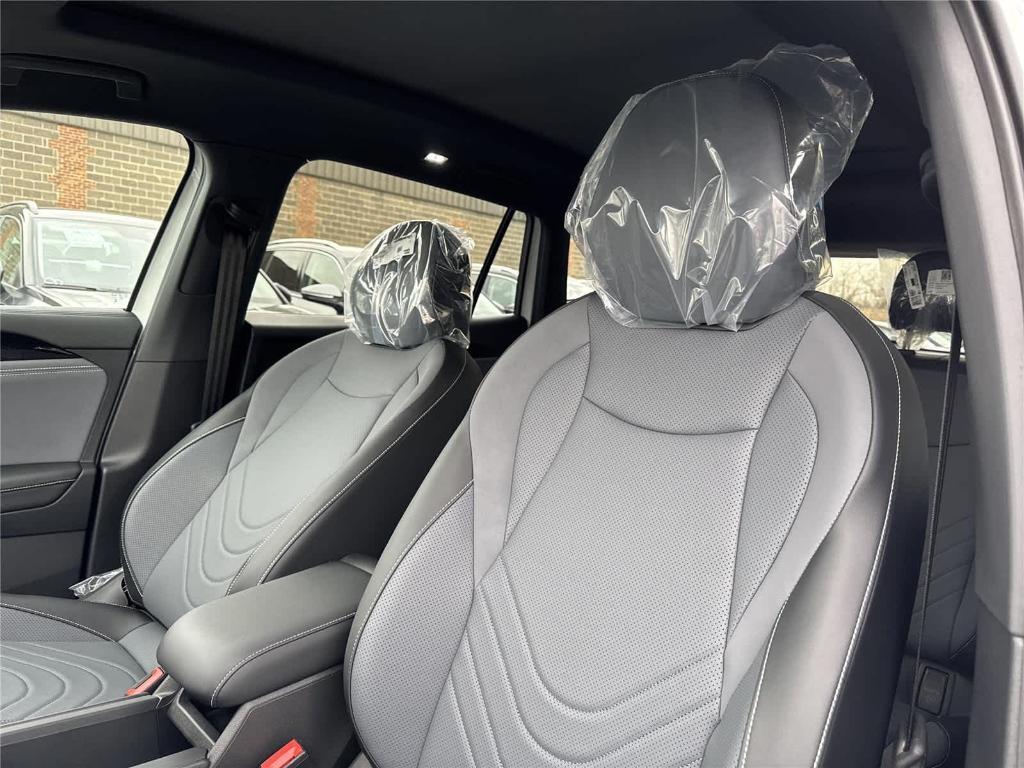 new 2026 Volkswagen Tiguan car, priced at $39,376