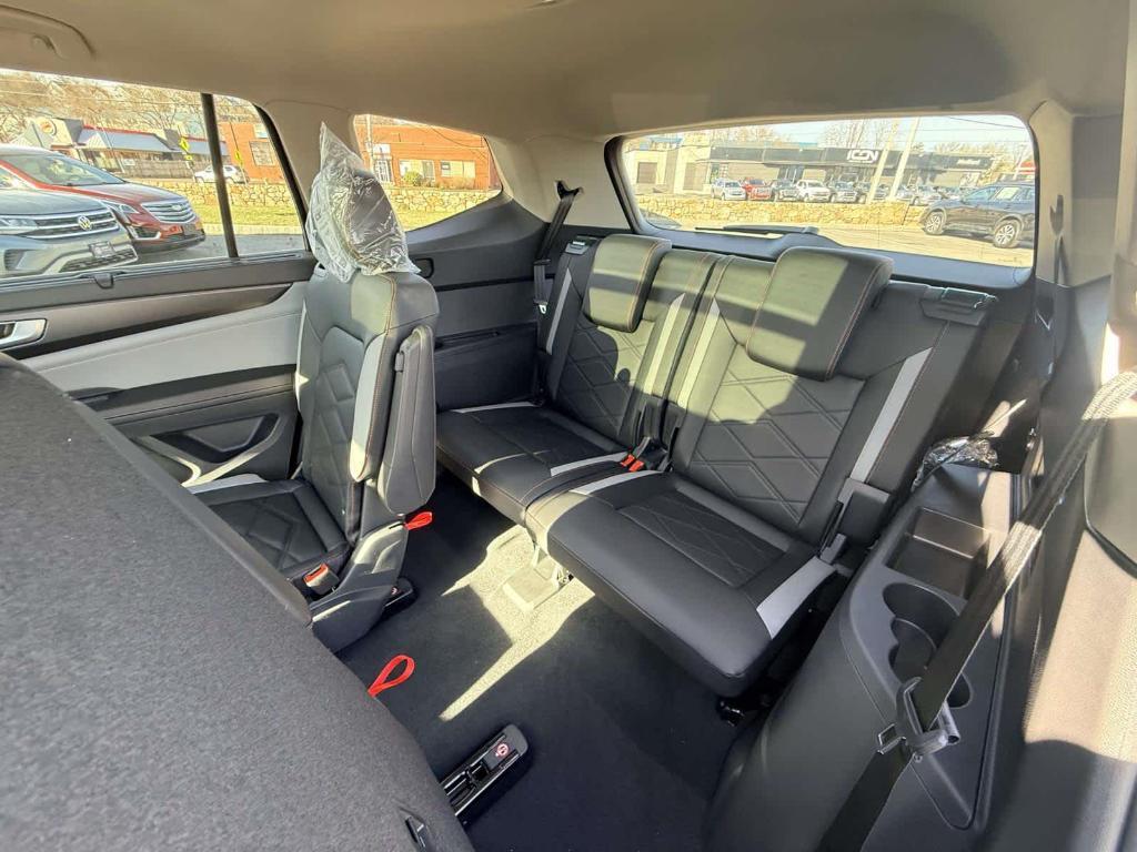 new 2026 Volkswagen Atlas car, priced at $45,080