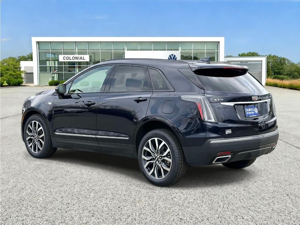 used 2021 Cadillac XT5 car, priced at $32,456