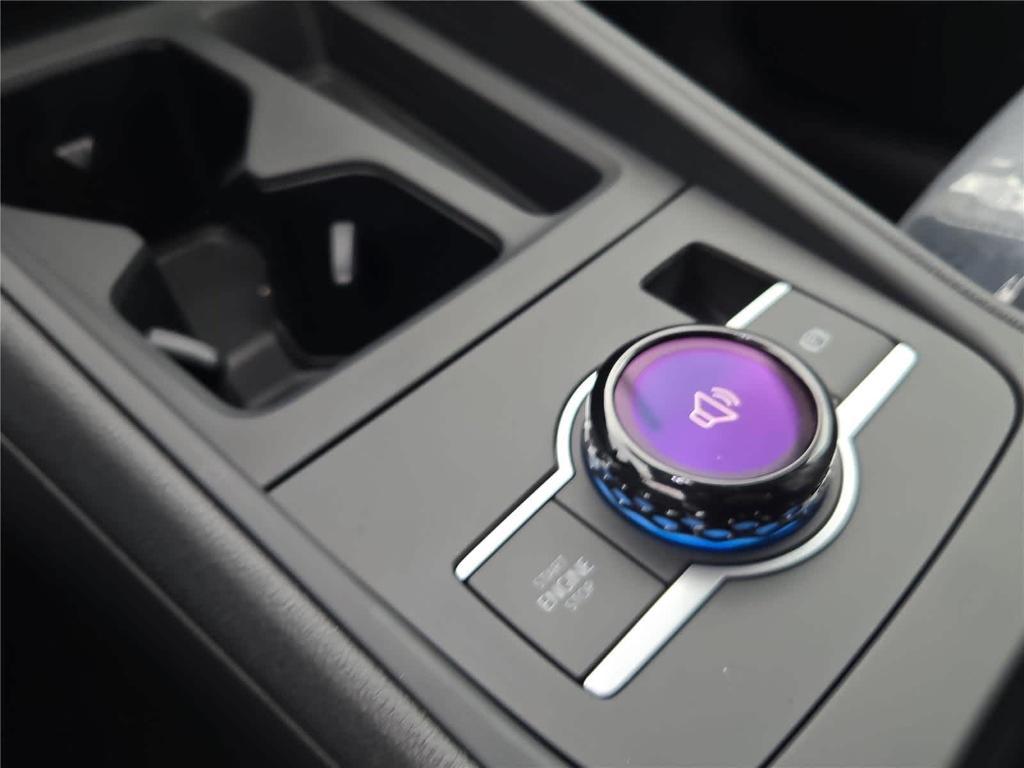 new 2026 Volkswagen Tiguan car, priced at $32,638