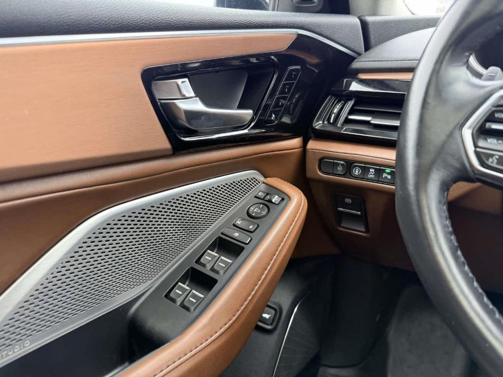 used 2022 Acura MDX car, priced at $36,494