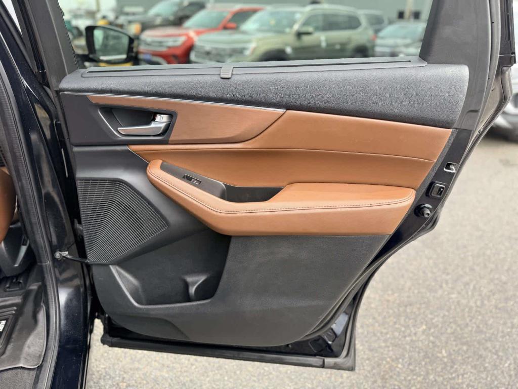 used 2022 Acura MDX car, priced at $36,494