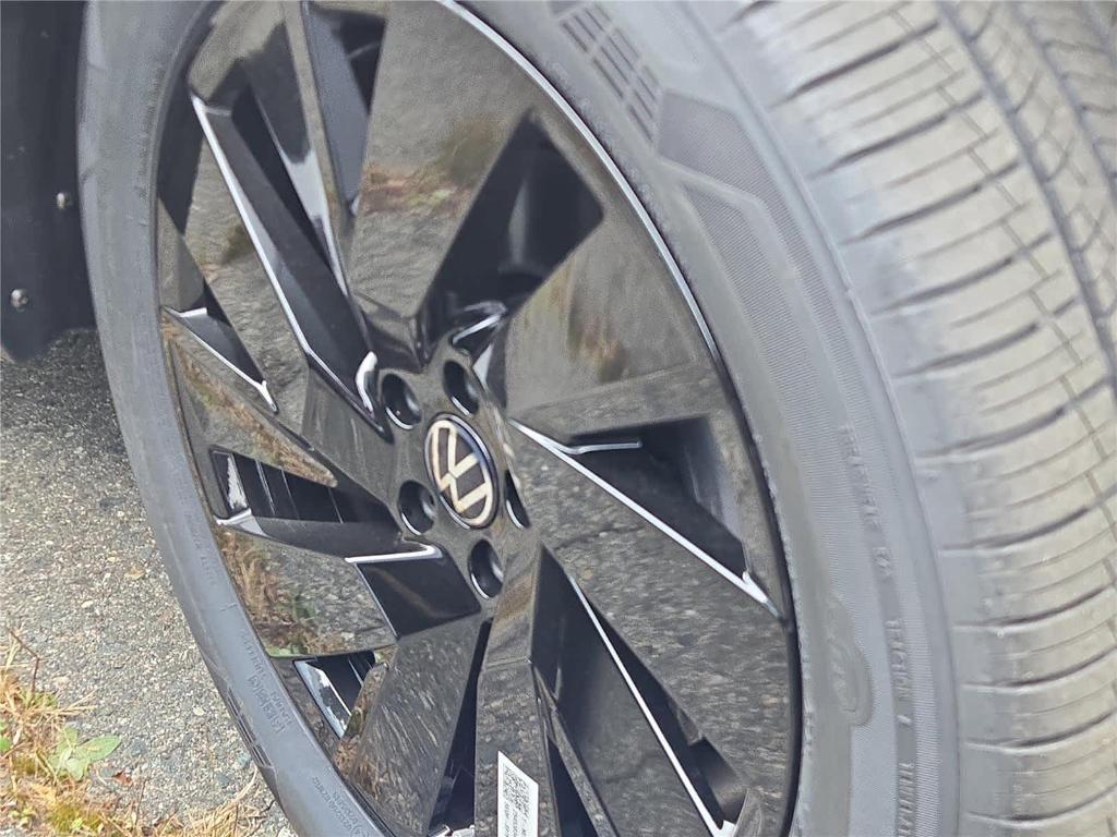 new 2026 Volkswagen Atlas car, priced at $45,910