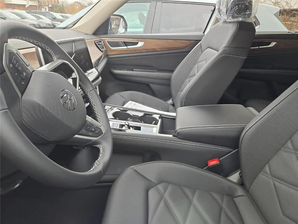 new 2026 Volkswagen Atlas car, priced at $45,910