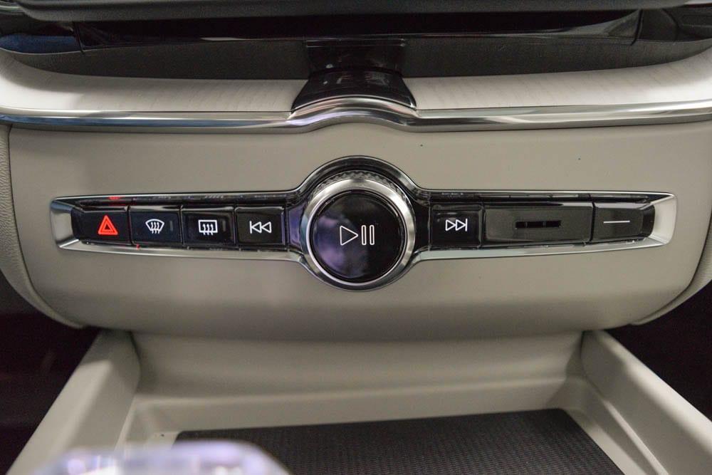 new 2026 Volvo XC60 Plug-In Hybrid car, priced at $74,825