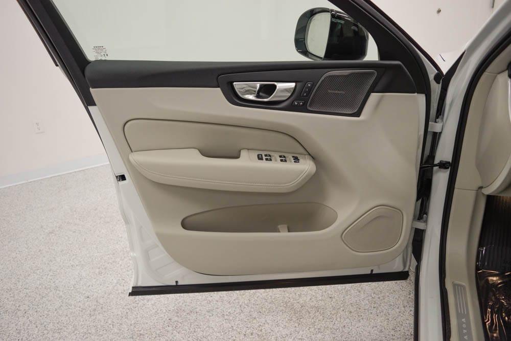 new 2026 Volvo XC60 Plug-In Hybrid car, priced at $74,825