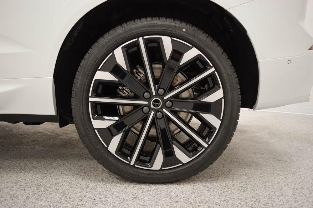 new 2026 Volvo XC60 Plug-In Hybrid car, priced at $74,825