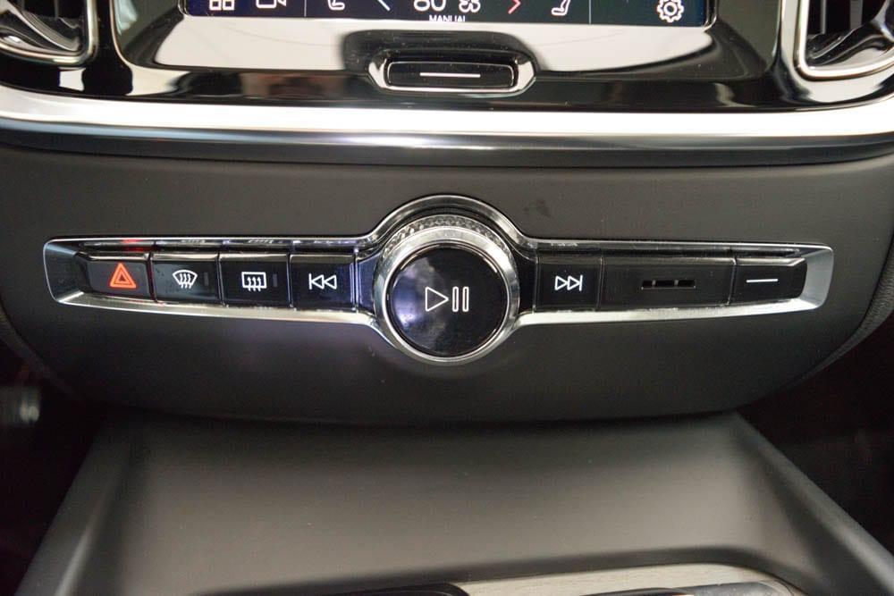 new 2025 Volvo V60 Cross Country car, priced at $48,399