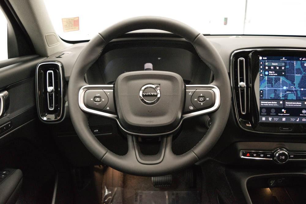 used 2026 Volvo XC40 car