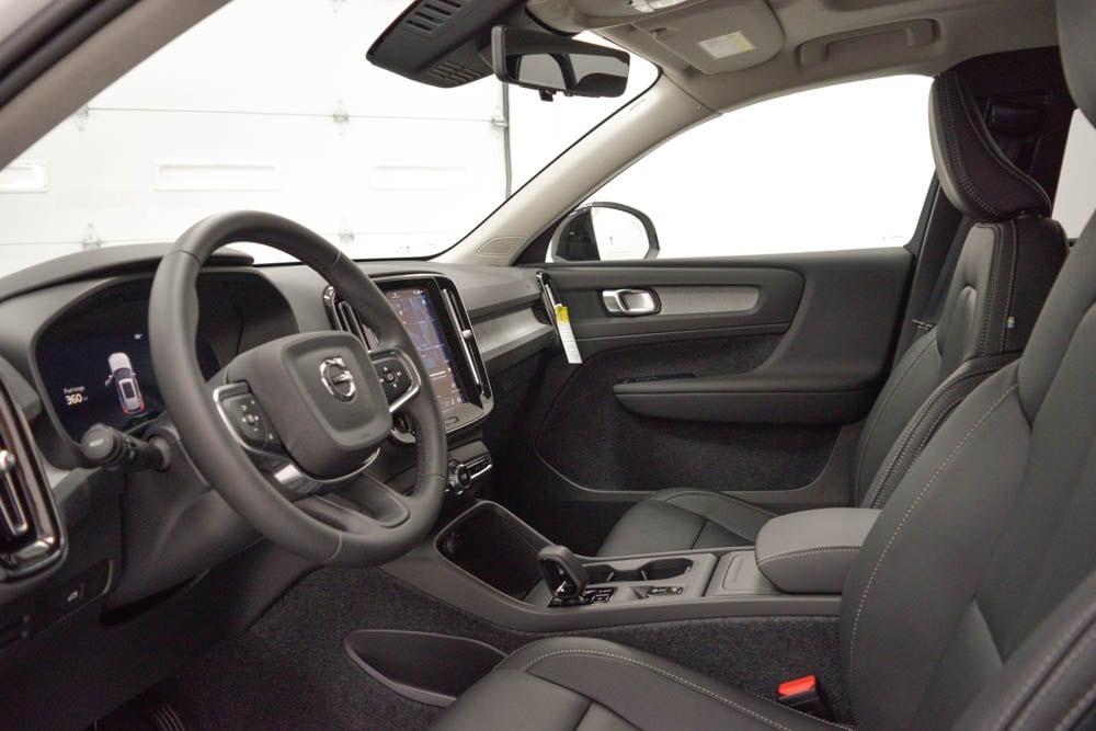 used 2026 Volvo XC40 car
