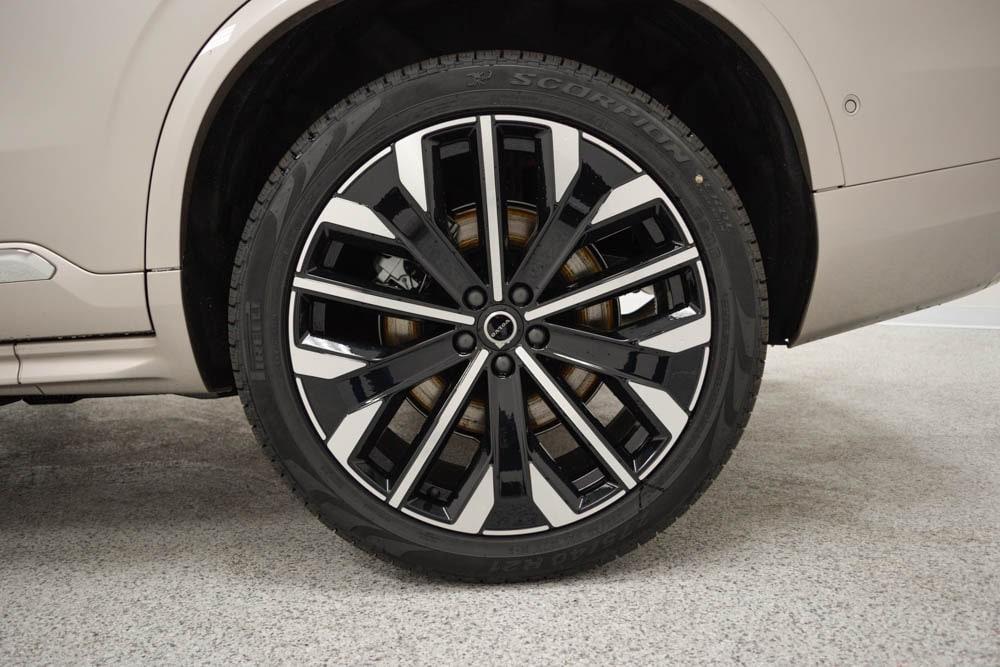 new 2026 Volvo XC90 Plug-In Hybrid car, priced at $81,455