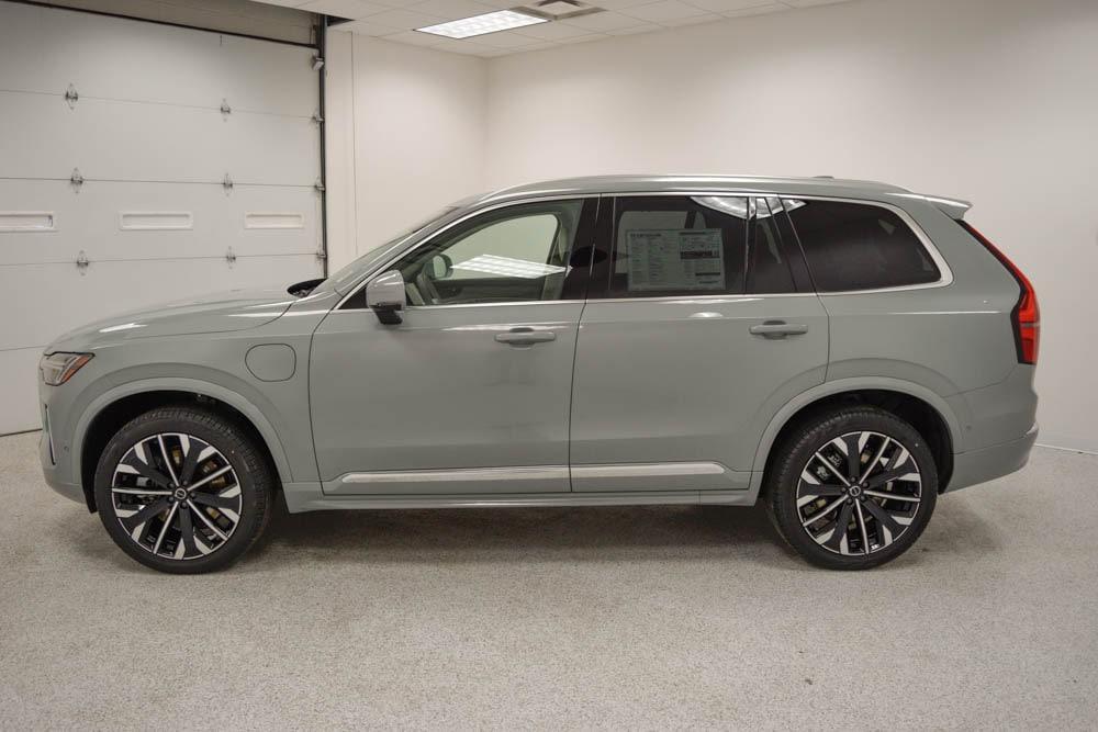 new 2026 Volvo XC90 Plug-In Hybrid car, priced at $85,205