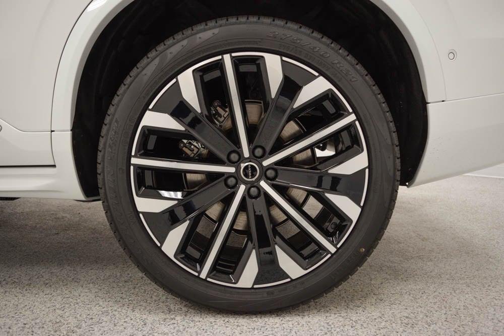 new 2026 Volvo XC90 car, priced at $72,775