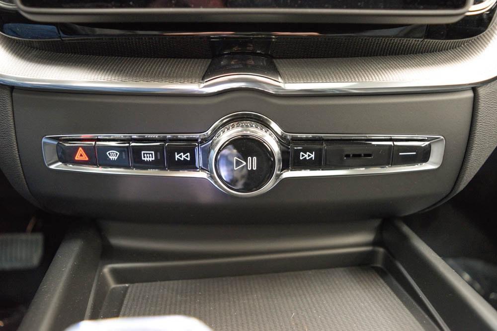 new 2026 Volvo XC60 car, priced at $67,485