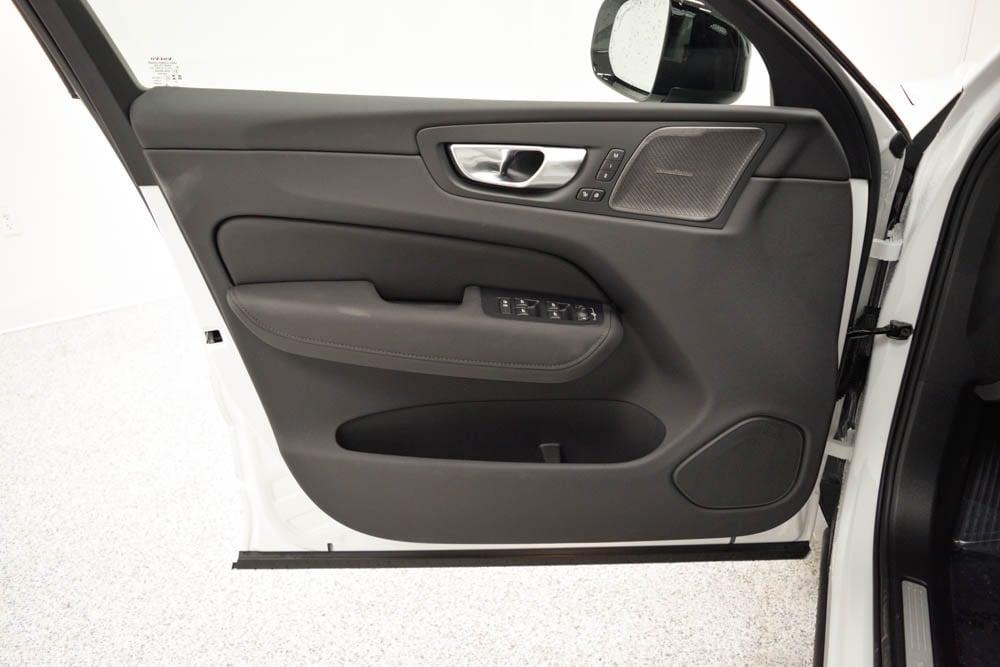 new 2026 Volvo XC60 car, priced at $67,485