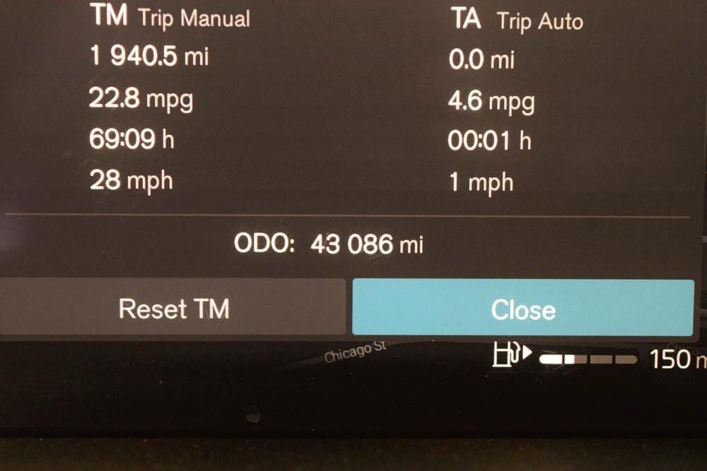 used 2023 Volvo XC90 car, priced at $36,324