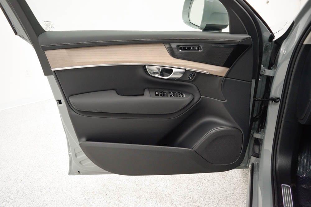 new 2026 Volvo XC90 Plug-In Hybrid car, priced at $81,455