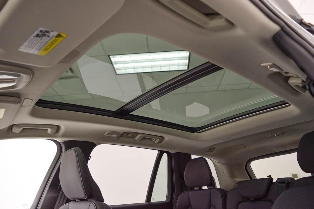 new 2026 Volvo XC90 Plug-In Hybrid car, priced at $81,455