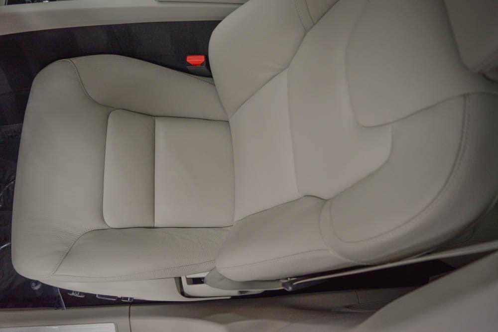 used 2025 Volvo XC60 Plug-In Hybrid car, priced at $46,993