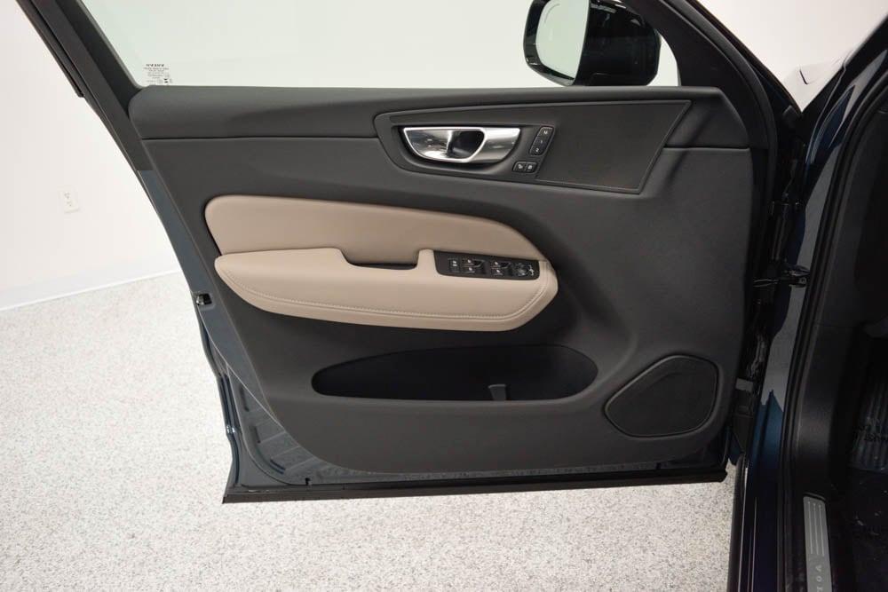 new 2026 Volvo XC60 car, priced at $54,465