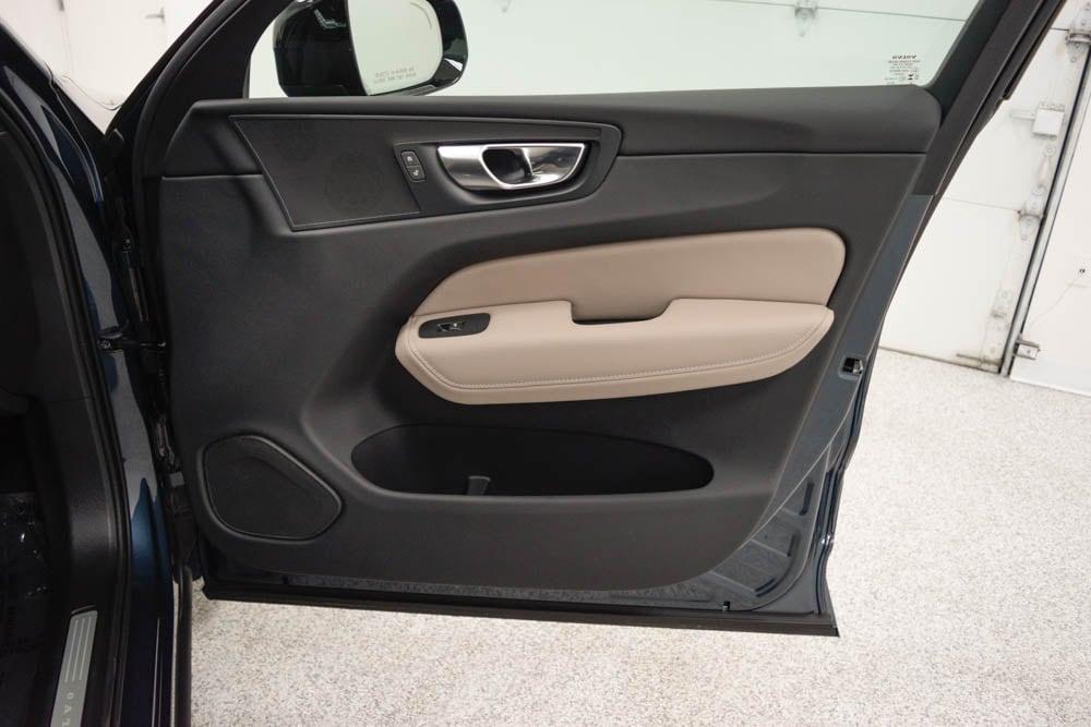 new 2026 Volvo XC60 car, priced at $54,465