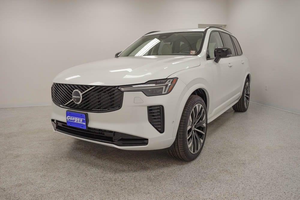 new 2026 Volvo XC90 car, priced at $77,875