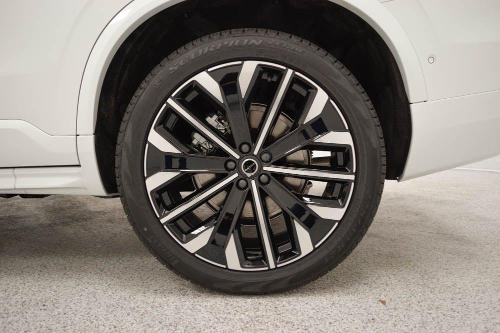 new 2026 Volvo XC90 car, priced at $77,875