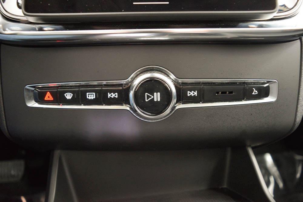 used 2025 Volvo XC90 car, priced at $50,625