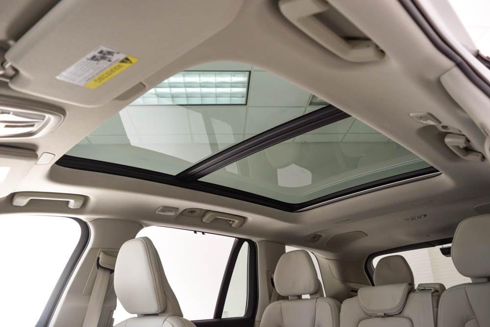 new 2026 Volvo XC90 car, priced at $76,525