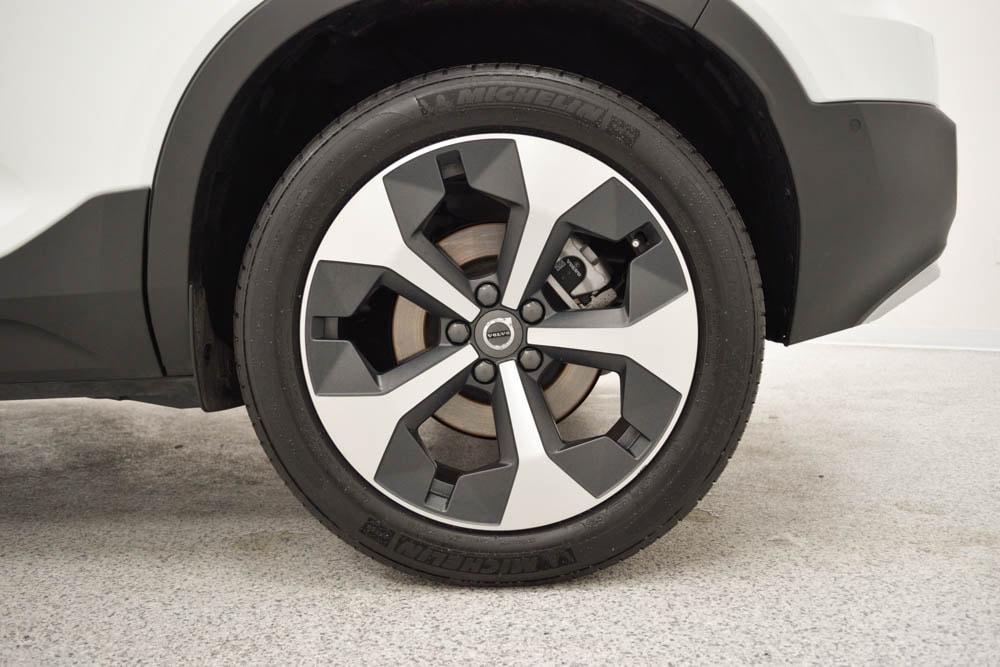 used 2025 Volvo XC40 car, priced at $33,196