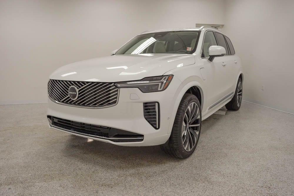 new 2026 Volvo XC90 Plug-In Hybrid car, priced at $85,205