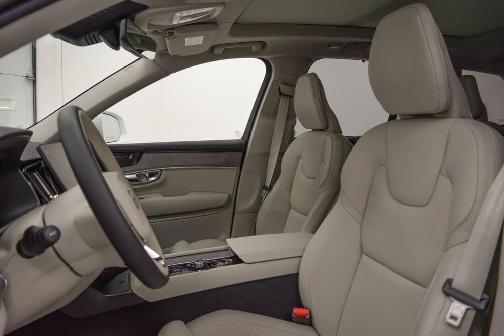 new 2026 Volvo XC90 Plug-In Hybrid car, priced at $85,205