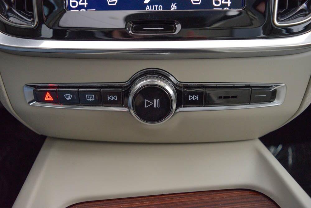 used 2021 Volvo S60 car, priced at $26,200