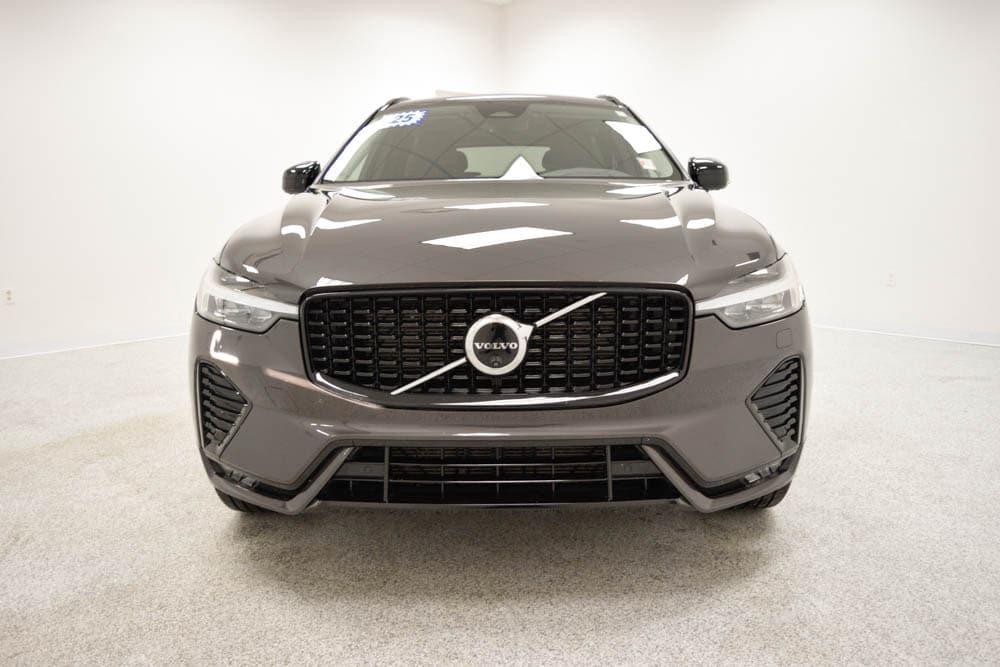 used 2025 Volvo XC60 car, priced at $40,520
