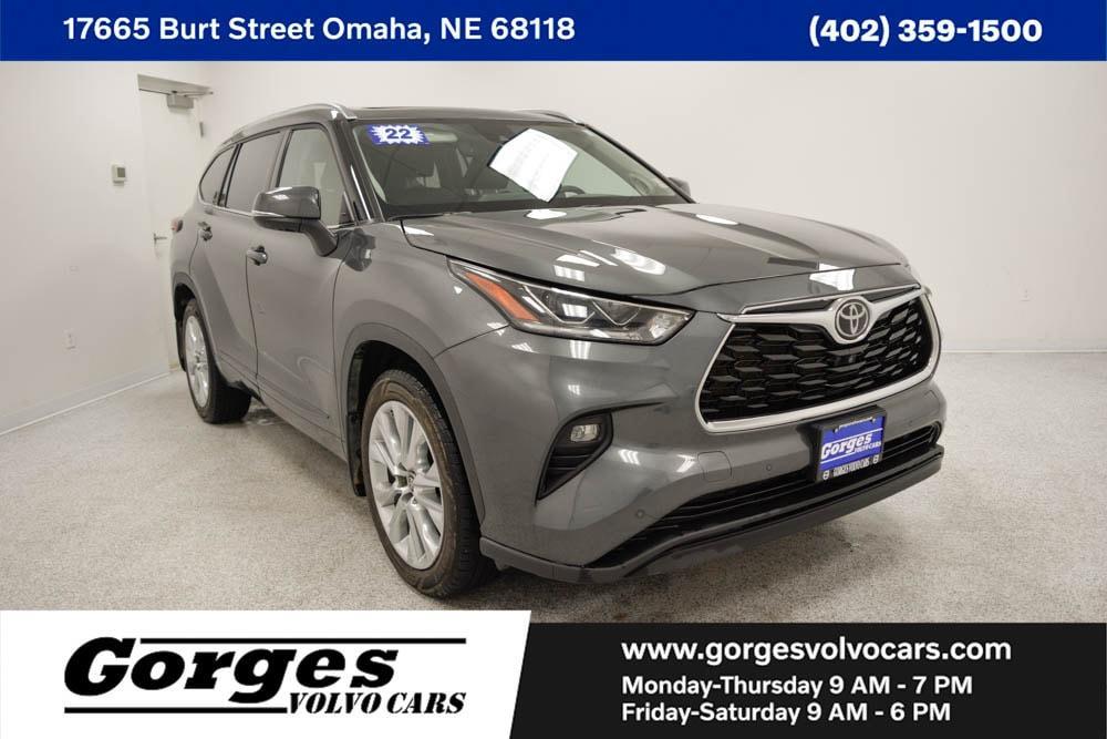 used 2022 Toyota Highlander car, priced at $34,949