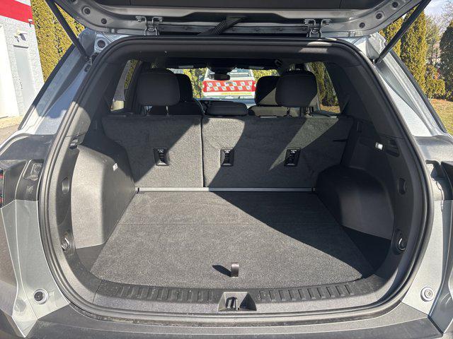 used 2025 Chevrolet Equinox car, priced at $24,400