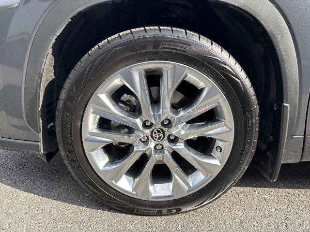 used 2020 Toyota Highlander car, priced at $35,000