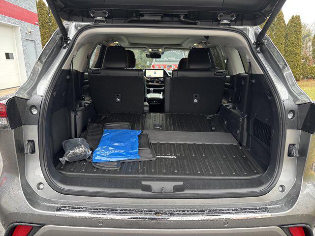 used 2026 Toyota Highlander car, priced at $53,500