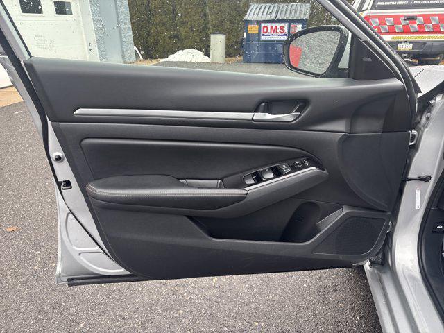 used 2023 Nissan Altima car, priced at $17,400
