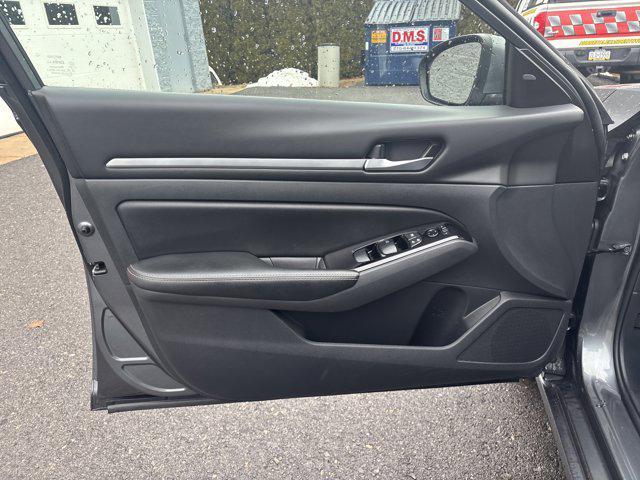 used 2023 Nissan Altima car, priced at $17,400