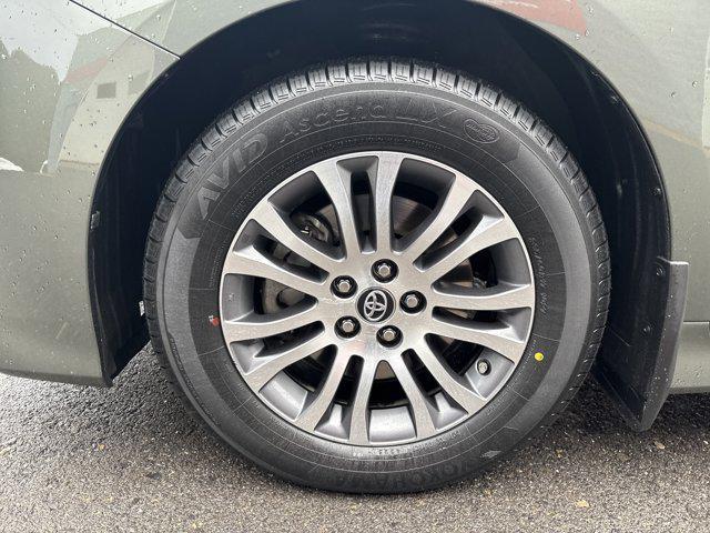 used 2020 Toyota Sienna car, priced at $28,800