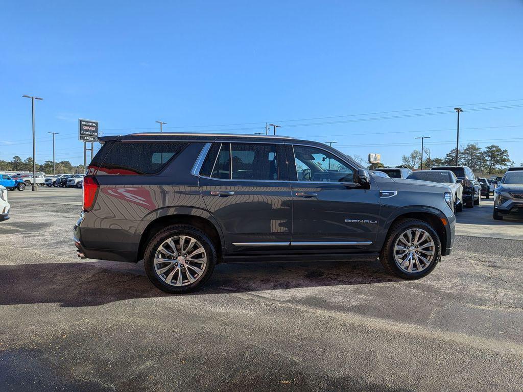 used 2021 GMC Yukon car, priced at $39,498