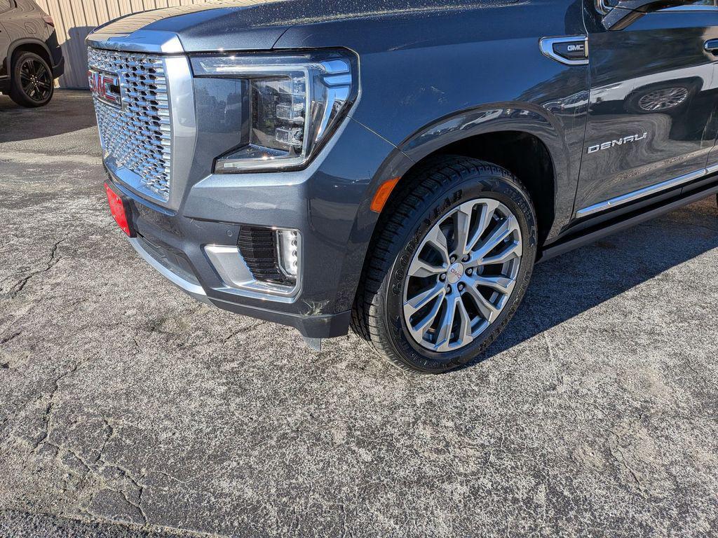 used 2021 GMC Yukon car, priced at $39,498