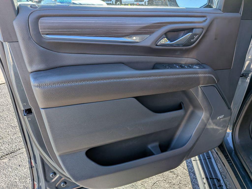 used 2021 GMC Yukon car, priced at $39,498