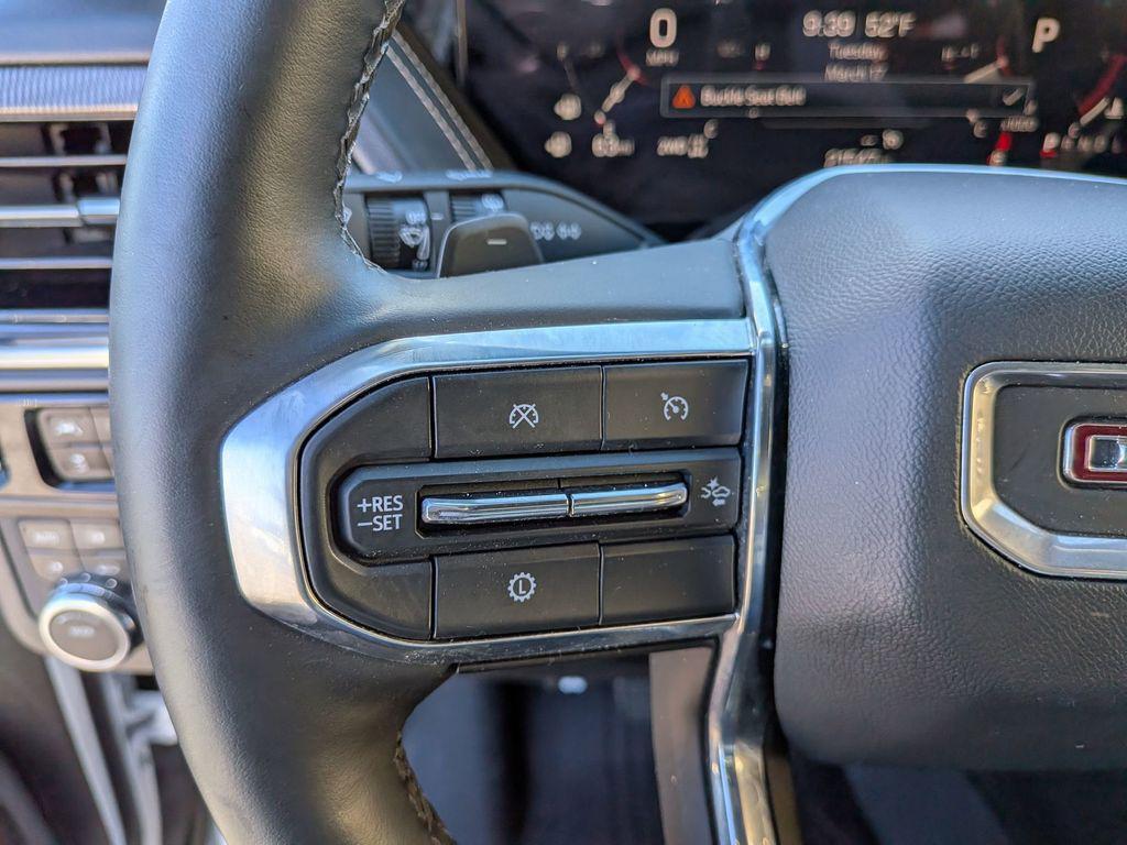 used 2025 GMC Yukon XL car, priced at $65,000