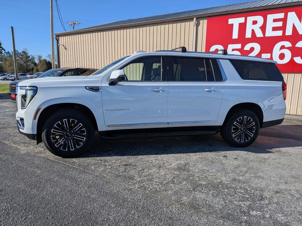 used 2025 GMC Yukon XL car, priced at $65,000