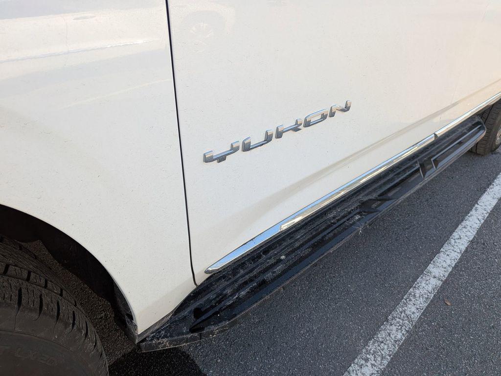 used 2025 GMC Yukon XL car